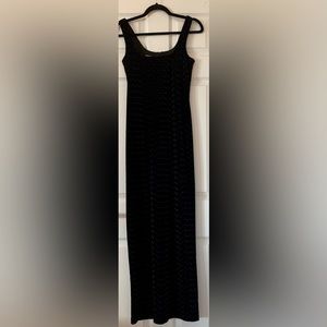 Vintage 90’s Algo Crushed Patterned Black Velvet Dress.